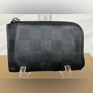 Authentic Louis Vuitton Damier Graphite zippered cardholder